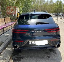 جێنسس GV70